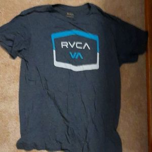 RVCA size L skater tee